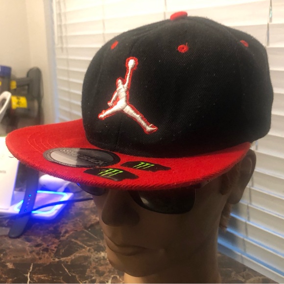 Air Jordan Red Round Brim JordanTrue Hat Snapback Cap Chicago Bulls - Picture 5 of 11